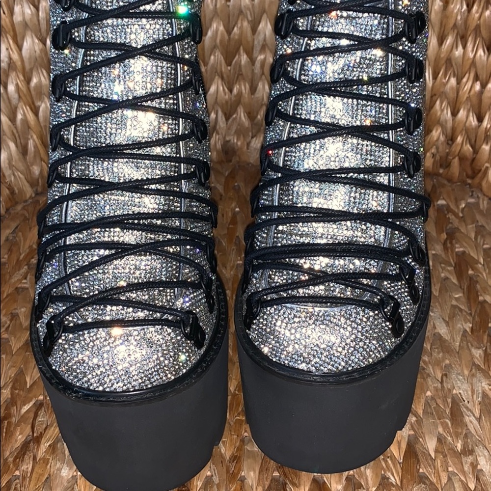 NIB ✨Dolls Kill ✨ Crystal Rhinestone Traitor Boots - Picture 7 of 8